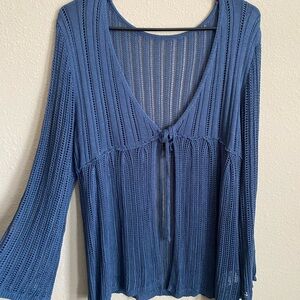 Women's Blue Knit Top